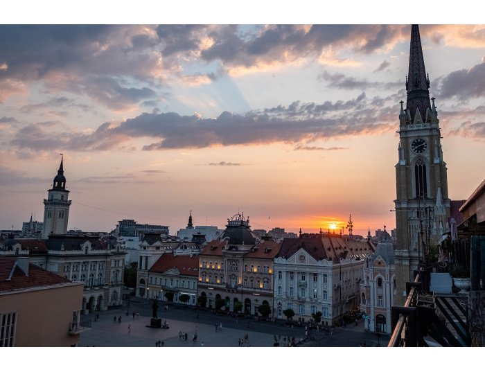Србија